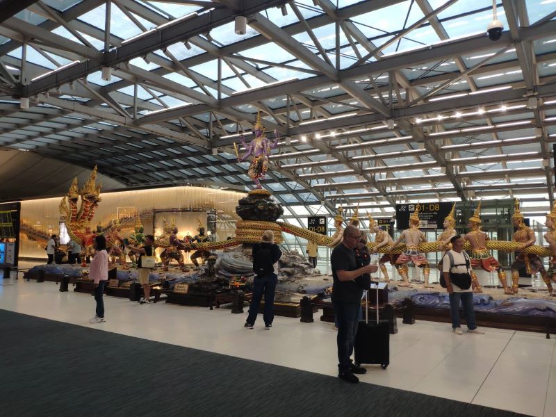 suvarnabhumi airport gate