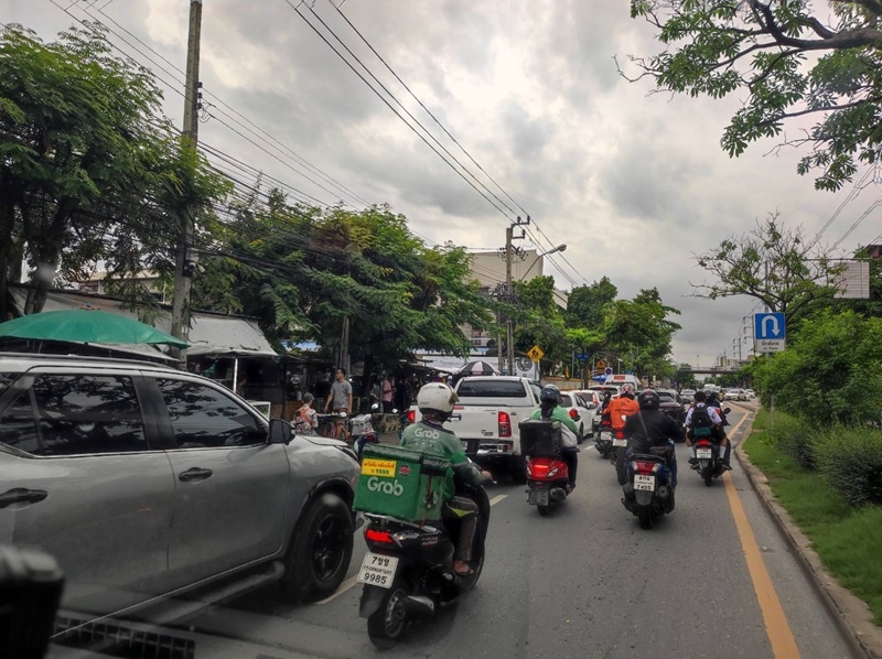 Traffic in Samut Prakan